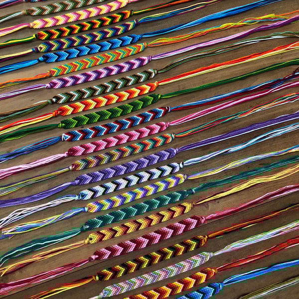 Friendship bracelets - 10 thread arrows