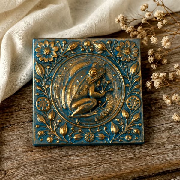 Frog Wall Plaque, 3x3 Faux Copper Resin Folk Art Wall Decor