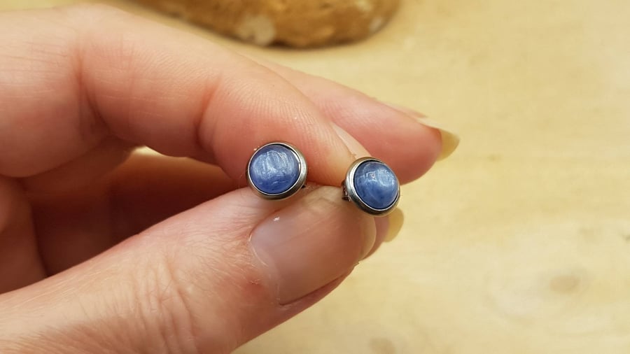 Hypoallergenic small Blue Kyanite stud earrings. Stainless steel