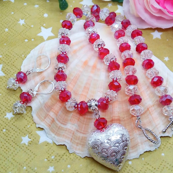 Red and Clear Crystal Jewellery Necklace With a Silver Heart and Earrings
