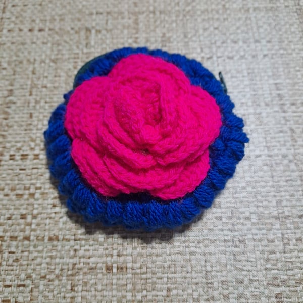 Pink rose crochet purse