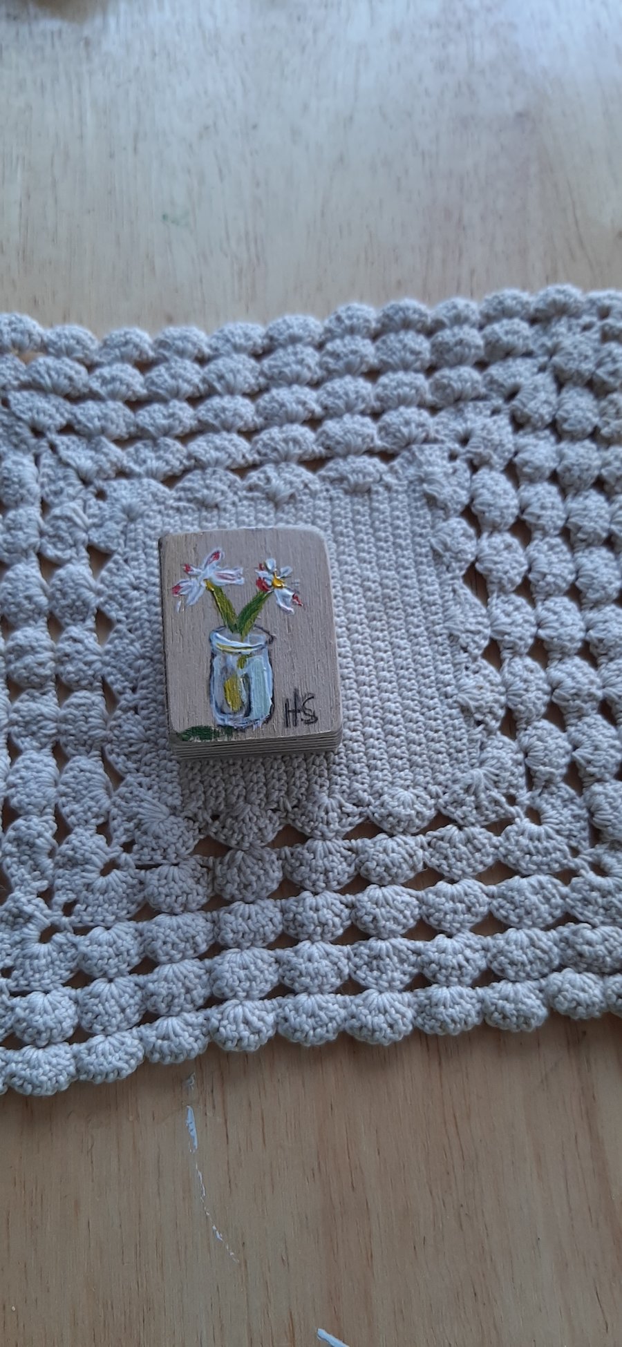 Miniature daisy painting 