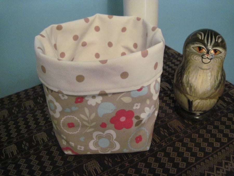 Dotty Daisy Fabric Storage Box - Christmas Present Ideas!