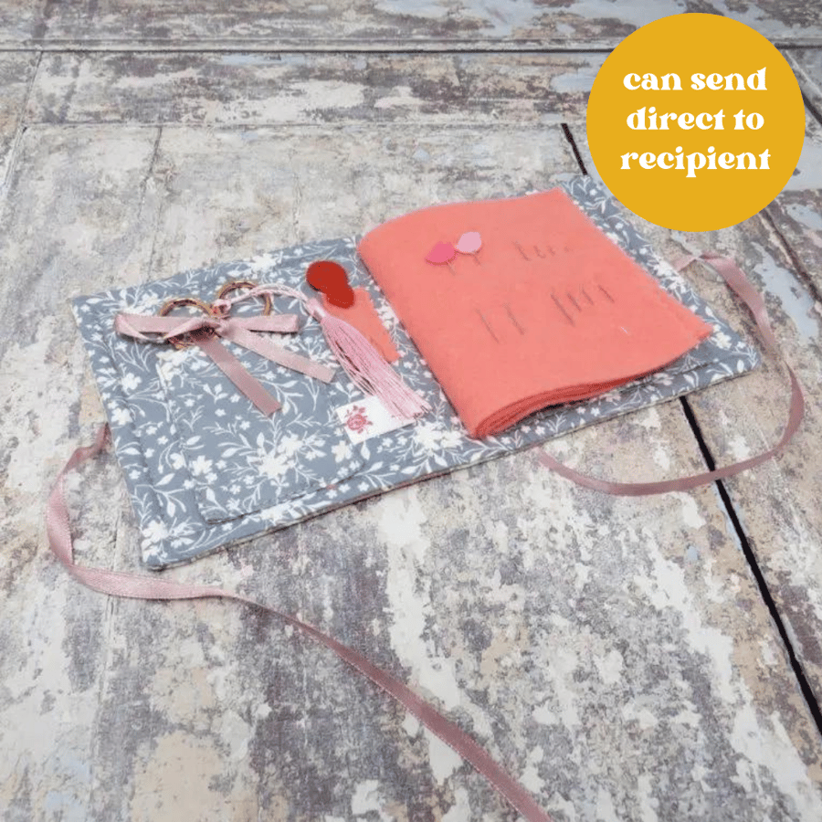 Needle case and mini sewing kit