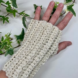 Fingerless gloves wrist warmers made from 100% hand spun blue faced leicester.