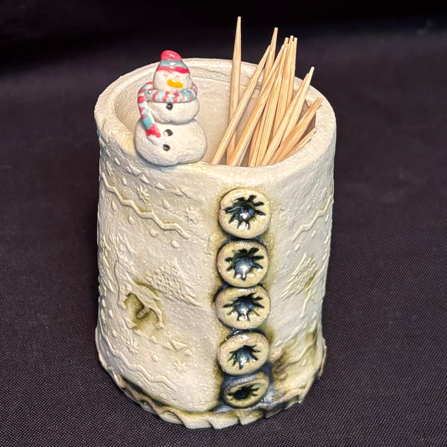 Little snowman pot