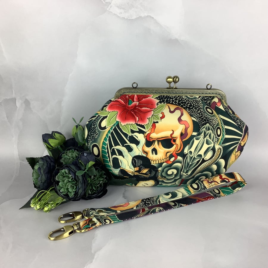 Gothic snakes and skulls medium fabric frame clutch handbag, Detachable strap