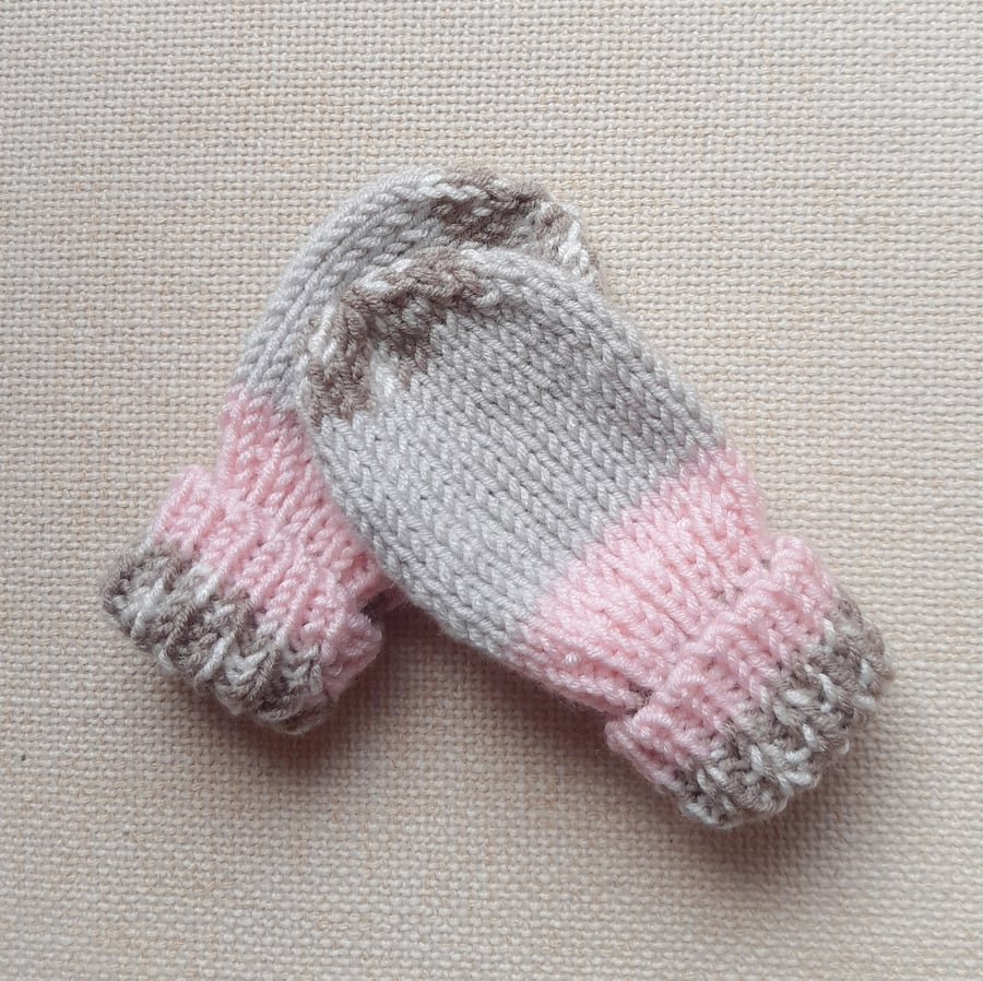 KNITTING PATTERN PDF Fairground Baby Mittens 