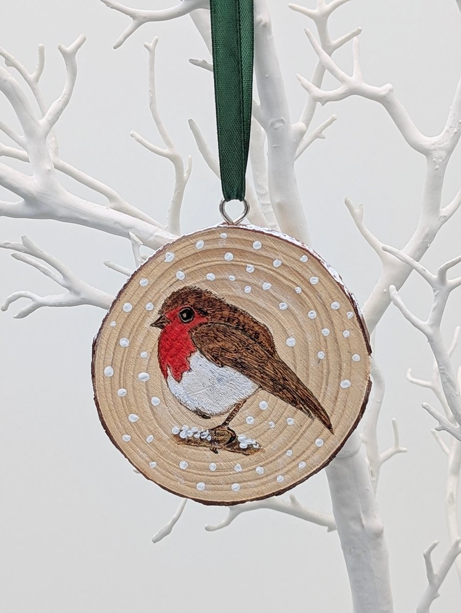 Robin Christmas decoration, pyrography  hanging wood slice, tree decor