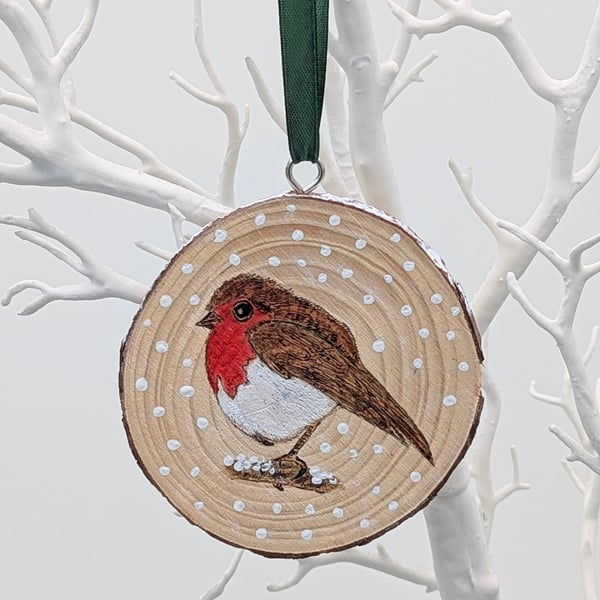 Robin Christmas decoration, pyrography  hanging wood slice, tree decor