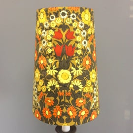 Hot as Mustard Daisy Chain Pat Albeck 70s vintage fabric Lampshade option