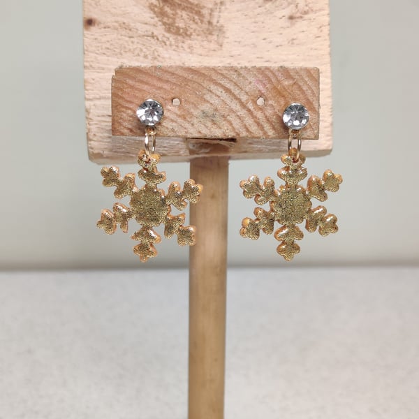 Christmas snowflake dangles gold