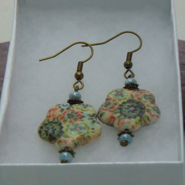 Semiprecious Howlite flower bead earrings