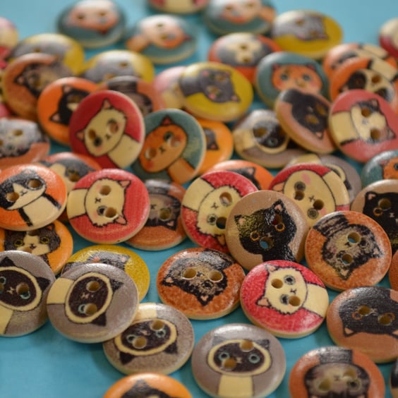 15mm Wooden Cat Buttons Random Mix 10pk Pussy Kitten Kitty (SCT1)