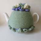 Tea cosy tea cosie - pale green with whirly - twirly flowers