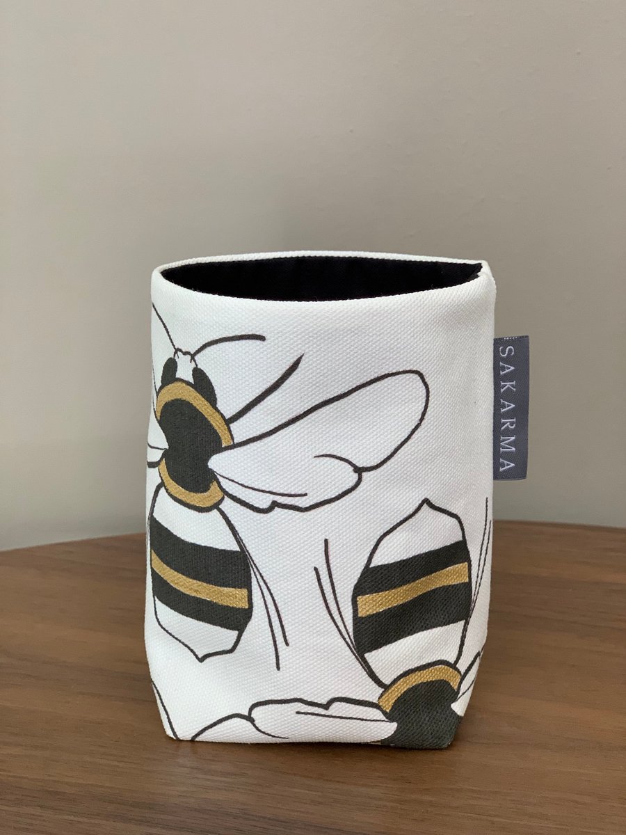 Tin Can Cosy - Large Bees