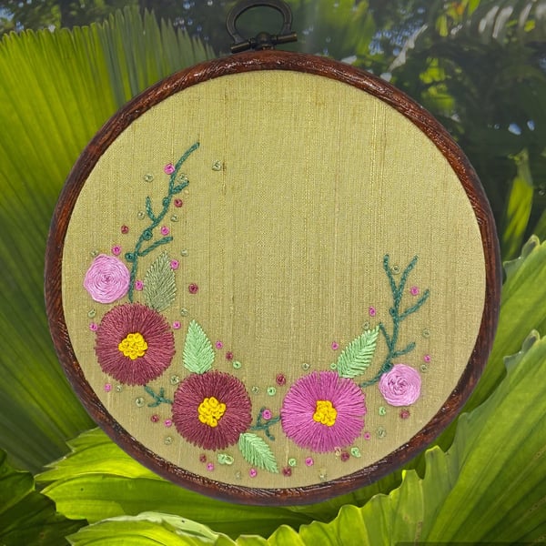 Flower Embroidery Hoop, Floral Hand Embroidery, Silk Thread Embroidery, Mothers 
