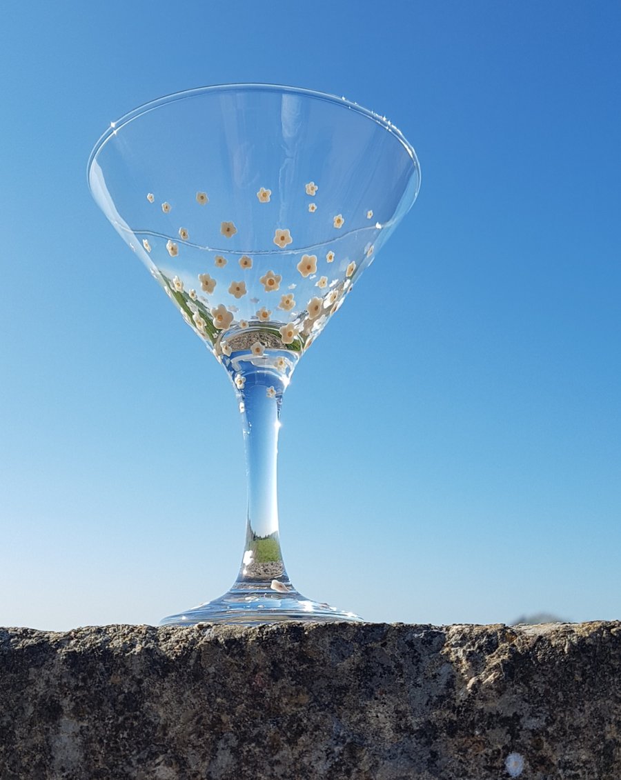 Hand Painted Decorated Martini Cocktail Glass 'Daisy'