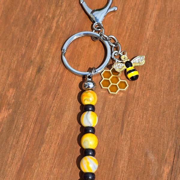 Bumble Bee Bag Charm - keyring - pull charm