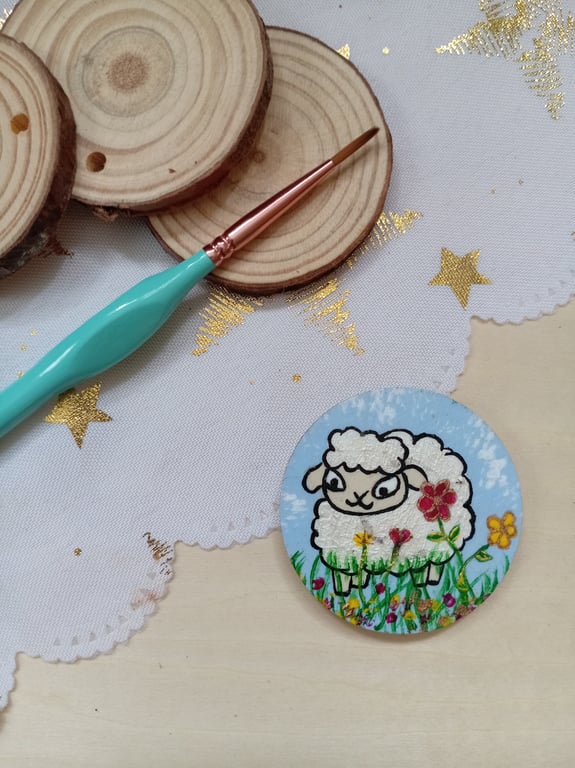 Wooden circular spring lamb fridge magnet 