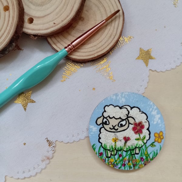 Wooden circular spring lamb fridge magnet 