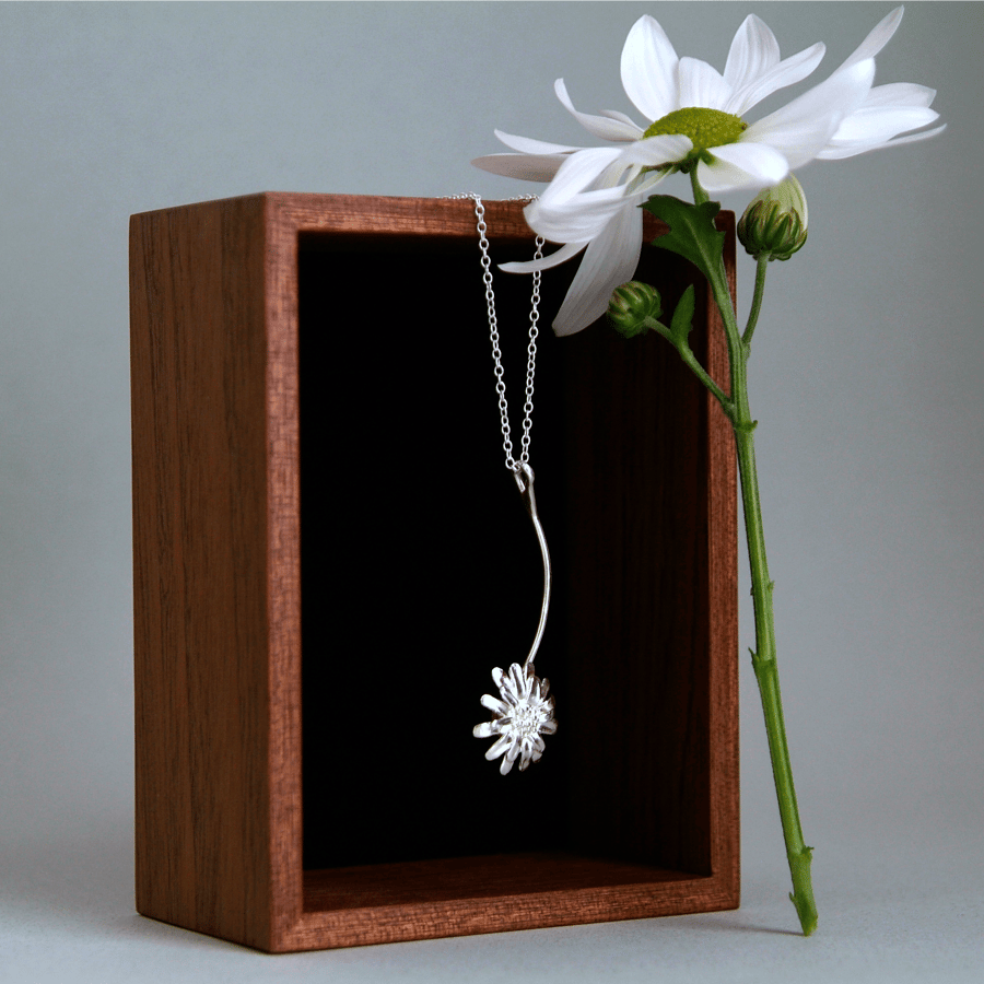 Daisy Chain Necklace, Silver Flower Necklace, Handmade Jewellery 