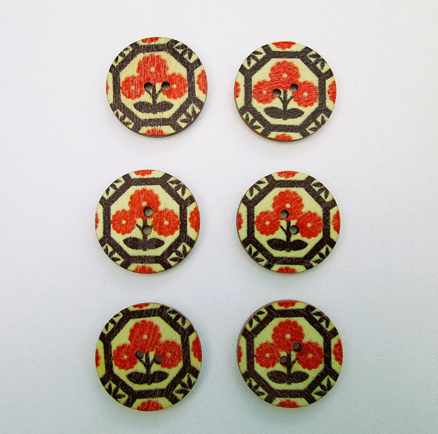 Red retro flower folk art wood buttons, set of 6, 2.5cm diameter
