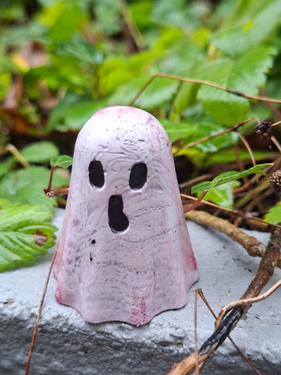 Ghost Ghostie Ornament Decoration SUSIE Valloween unique different spooky cute