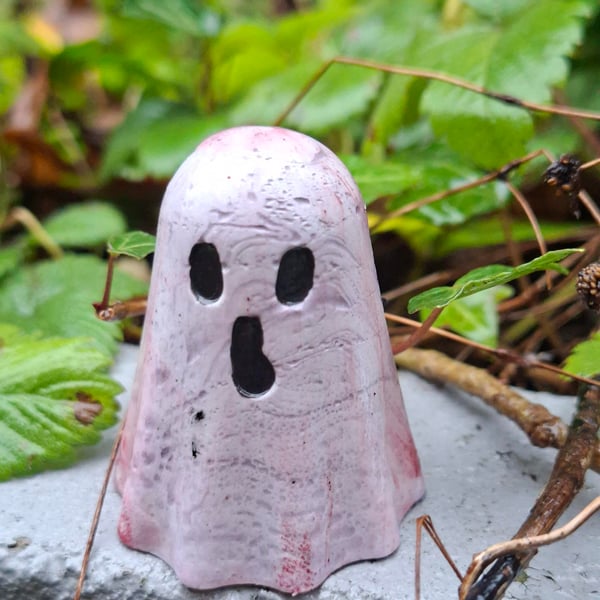 Ghost Ghostie Ornament Decoration SUSIE Valloween unique different spooky cute