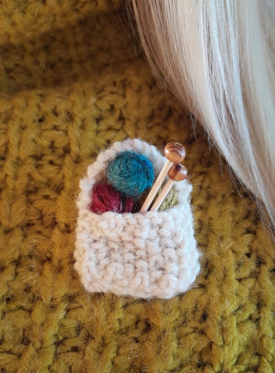 Knitting Brooch Pin Handmade Novelty