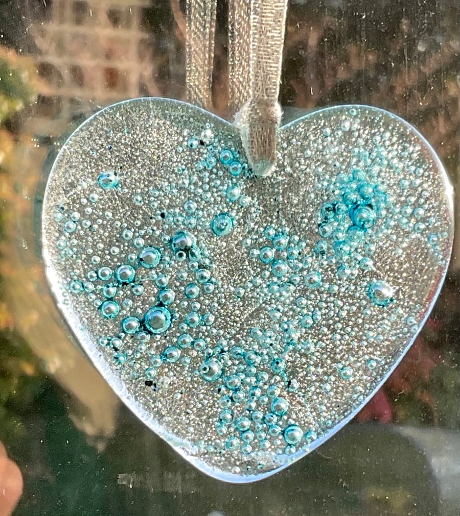 Fused glass heart suncatcher 