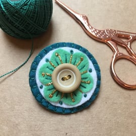 Embroidered Retro Folk Art Flower Felt Brooch  SECONDS SUNDAY