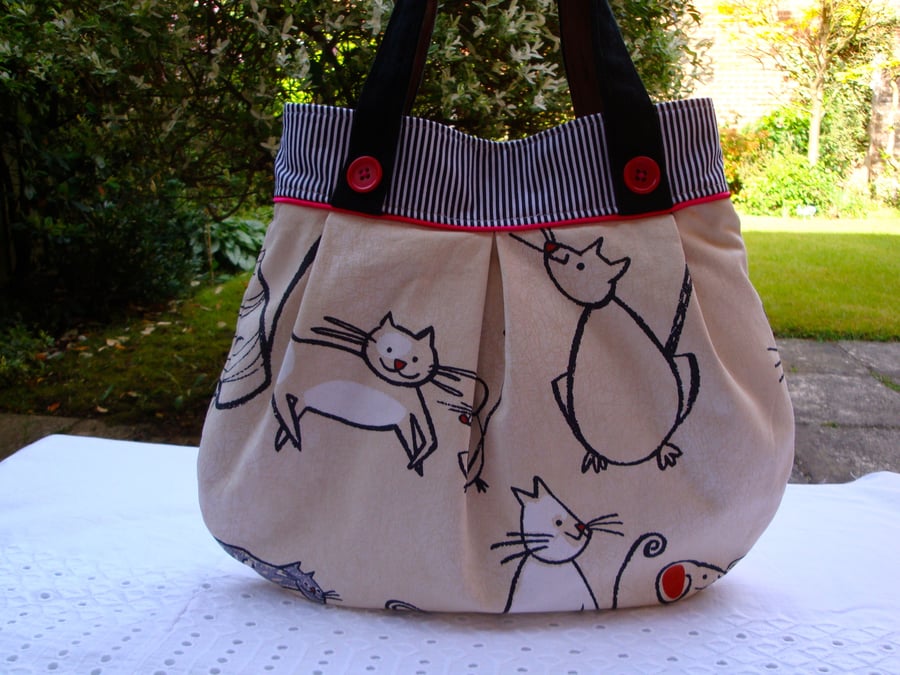 Cotton Handbag - cat - mouse - slip pocket - magnetic clasp.