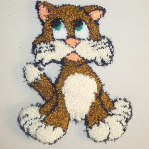 needle punch embroidered cat applique motif. ( ref FA 356 C1 )