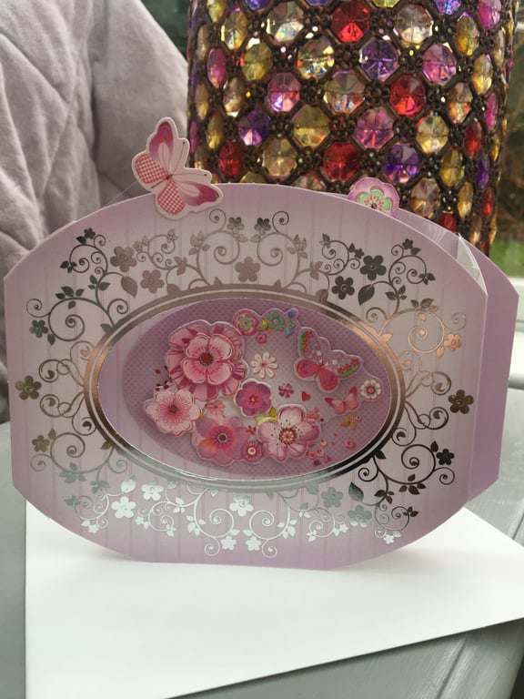 Oval floral diorama style card, blank for your own greeting