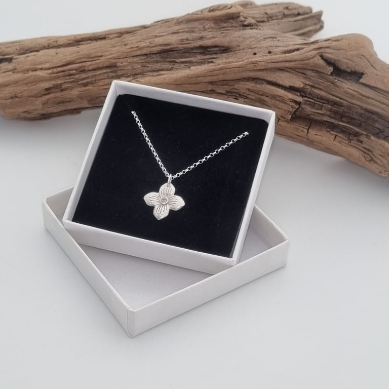 Fine Silver Flower Pendant With Chain