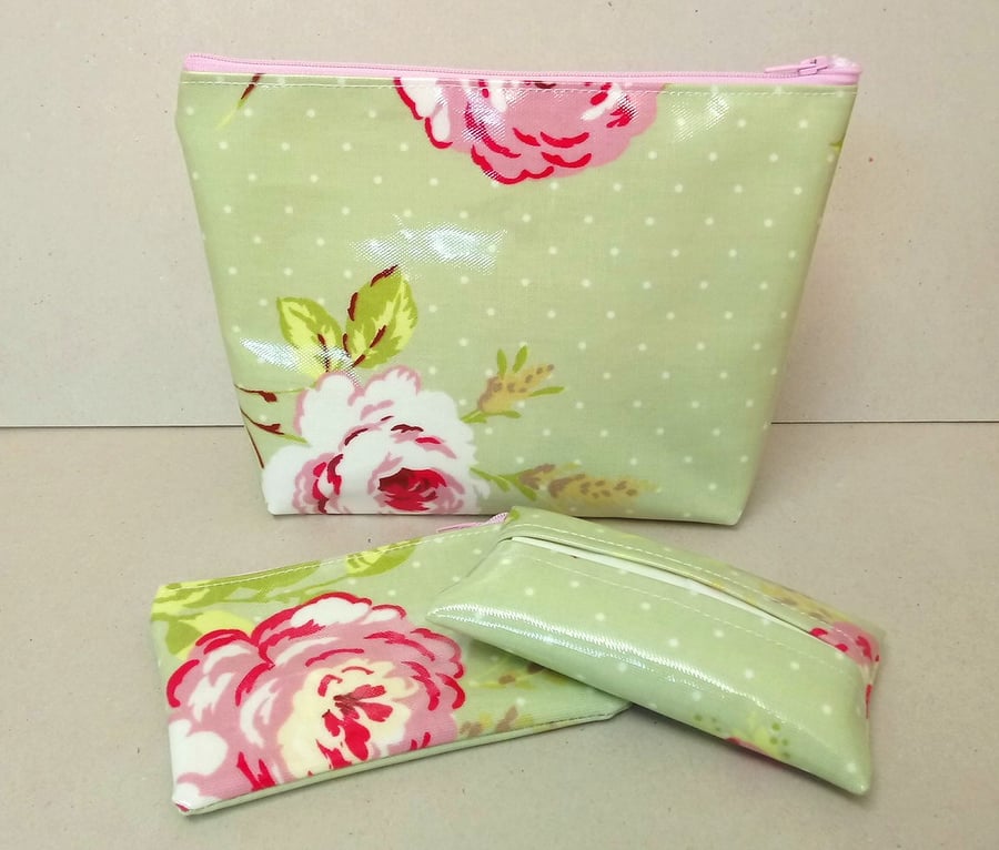 Make up bag gift set in green with pink flowers, tissue holder & purse