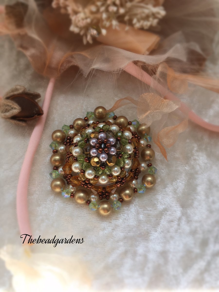 Multiple colour brooch 
