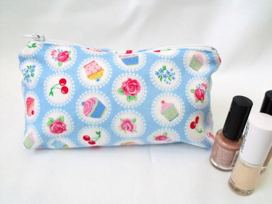 blue cup cake zipped make up pouch, pencil case or crochet hook holder