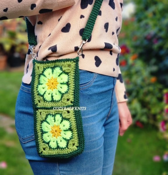 CROSSBODY PHONE BAG