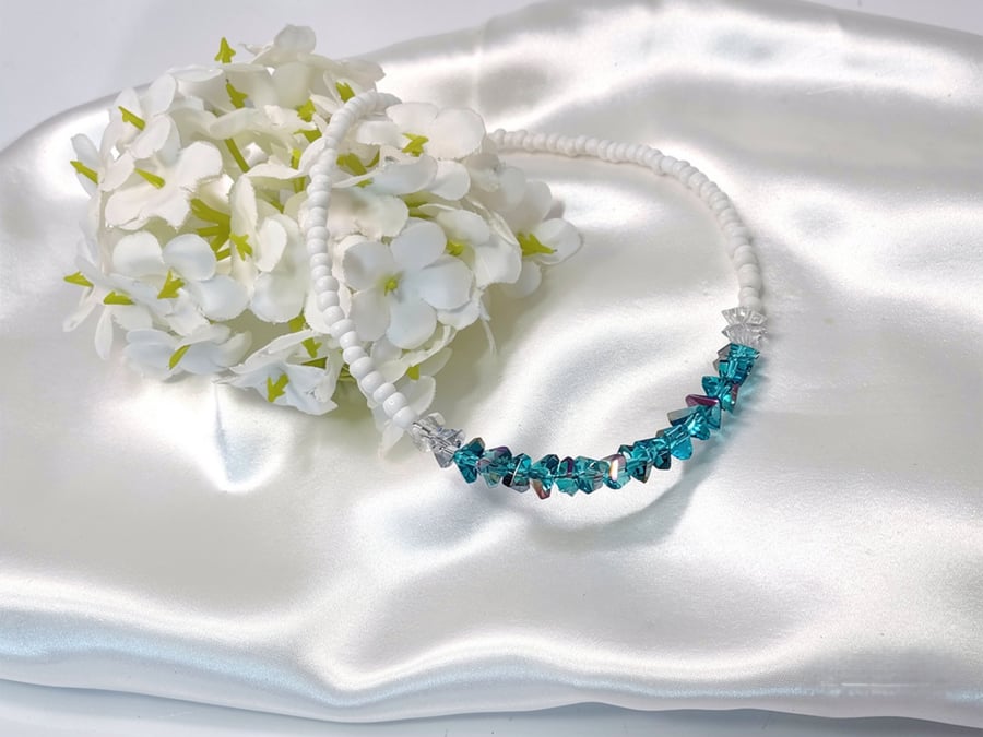 Blue Triangle Glass Anklet