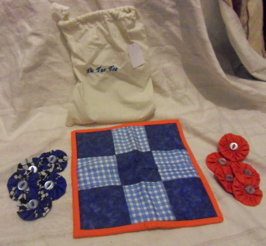 Homemade Tic Tac Toe fabric game. (set 4)
