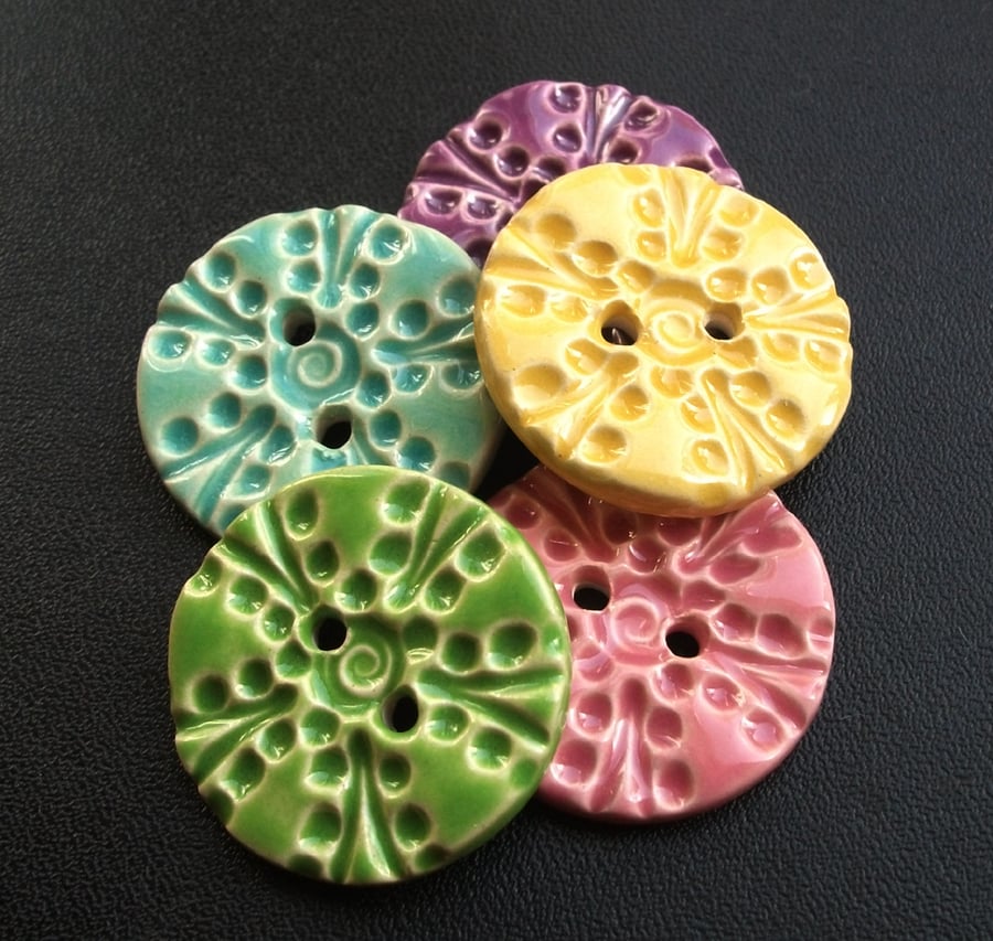 set of five large summery ceramic buttons 