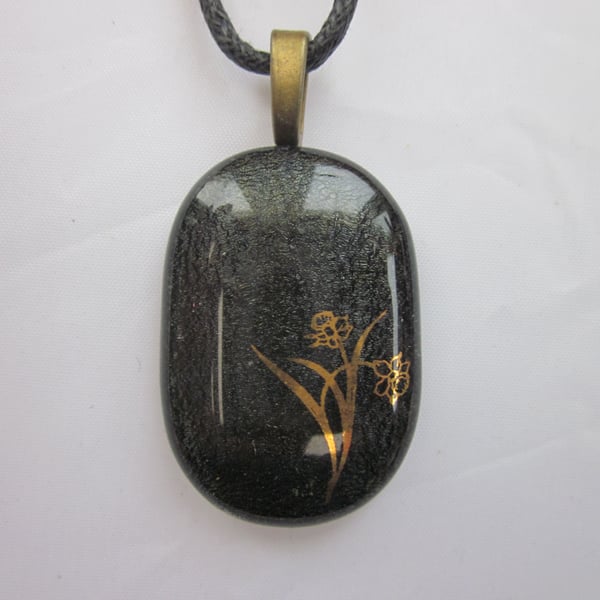 Handmade dichroic glass cabochon pendant - steel with gold daffodils