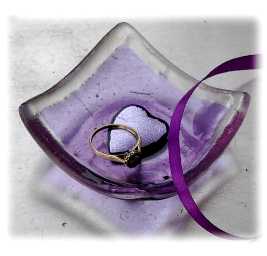 Earring Ring Dish Fused Glass 7cm Lilac Dichroic Heart
