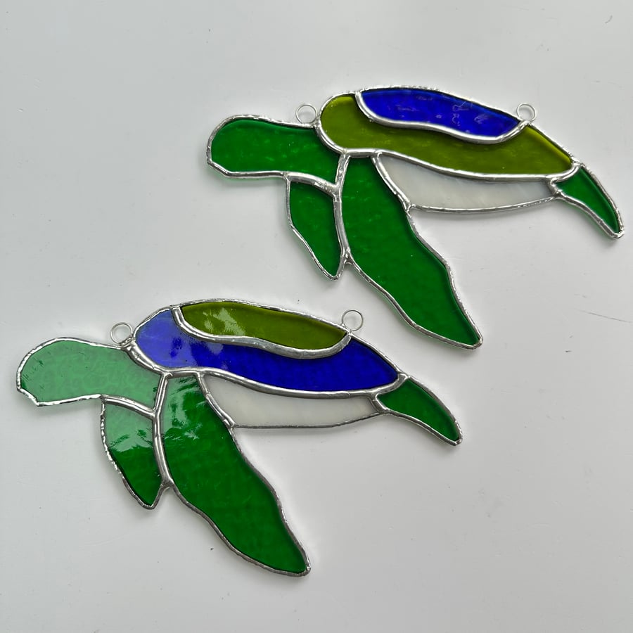 Stained Glass Turtle Suncatcher - Handmade Hanging Window Decoration 