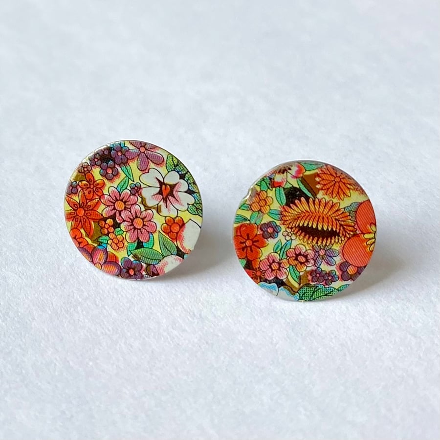 Vintage tin ditsy floral multicoloured circle stud earrings