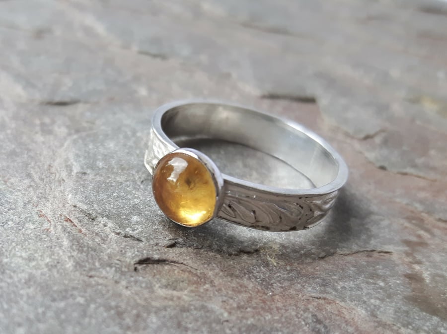  Silver Ring with leaf pattern and Citrine - November birthstone 