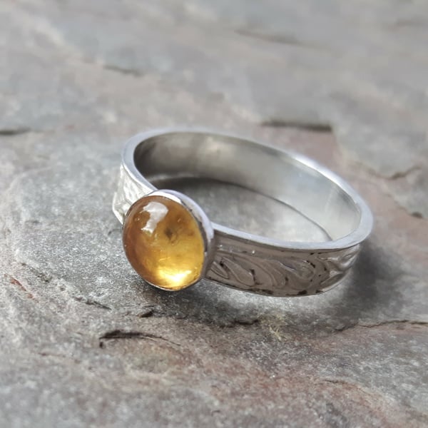  Silver Ring with leaf pattern and Citrine - November birthstone 