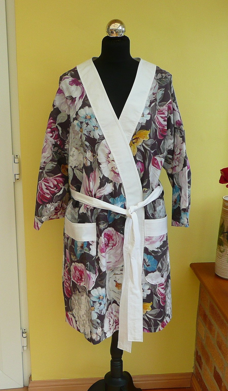 Kimono bath robe organic cotton floral dressing gown repurposed upcycled duvet 